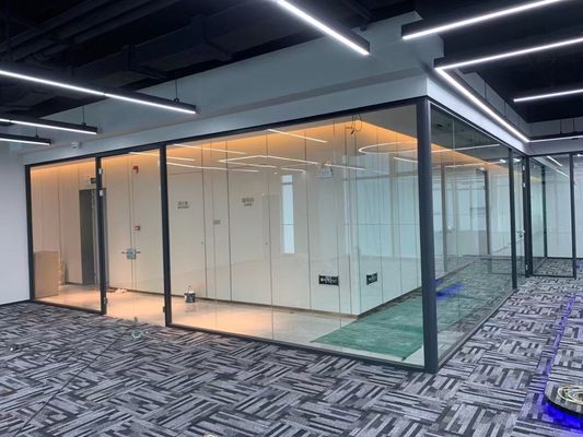 Porta oscillante di sicurezza in alluminio personalizzata con rivestimento a fluorocarbonio