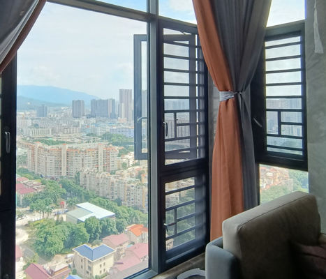 Moderna finestra d'alluminio a dondolo vetro isolato finestra a dondolo aperta