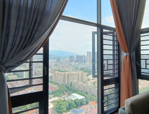 Cornice di alluminio con finestre d'alluminio con vetro isolante temperato