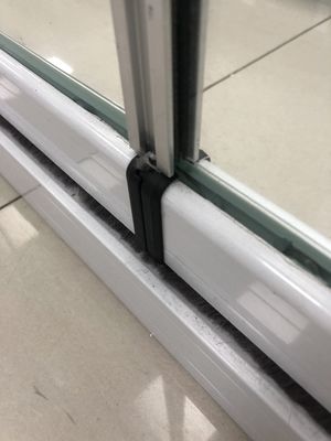 Porte a doppio ripiego in alluminio a telaio sottile con vetro laminato di sicurezza temperato