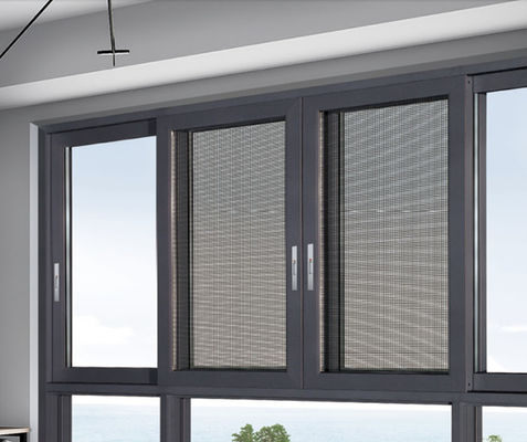 Finestre in alluminio a chiusura multipunto con guinzaglio con protezione da insetti e vetro isolato