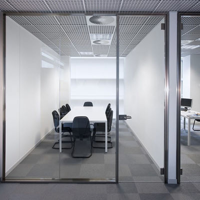 Protezione della privacy Pareti vetrate commerciali personalizzabili con design moderno