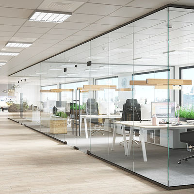 Pareti divisorie di vetro per ufficio insonorizzate Profili in alluminio rivestiti in polvere con porta