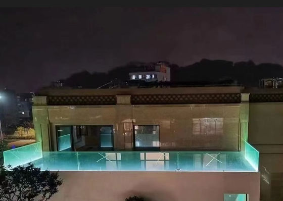 Barricata di vetro in alluminio per esterni leggera con luce a LED
