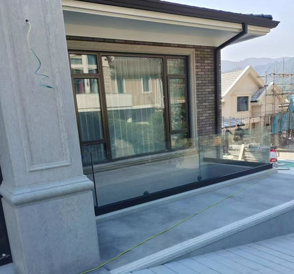 Barricata di vetro in alluminio per balcone