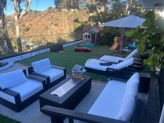 Rivestimento in polvere di cornici di vetro senza telaio per abitazioni