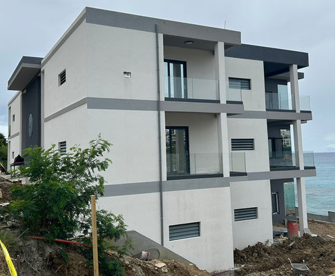 Barricata di vetro di alluminio nero a canale U Barricata di vetro di alluminio stabile