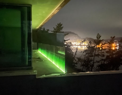 12 mm Scala senza telaio di vetro balcone ringhiera canale U con luce a LED