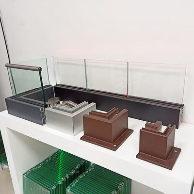 Barricata di vetro in alluminio a 12 mm personalizzabile