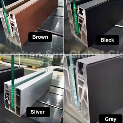 Barricata di vetro di canale U di design moderno con spessore di vetro da 8 a 16 mm e garanzia di oltre 5 anni per uso interno / esterno