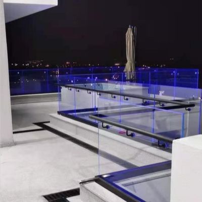 Balcone di vetro temperato stabile Balustrade Sistema di canale in vetro U con maniglia in alluminio