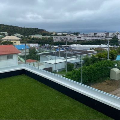 Barricata di vetro moderno per terrazza esterno vetro temperato U Channel senza cornice 12-20mm Balustrade balcone
