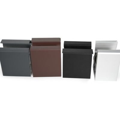 Barricata di vetro U senza cornice moderna con vetro temperato da 12-20 mm per uso esterno