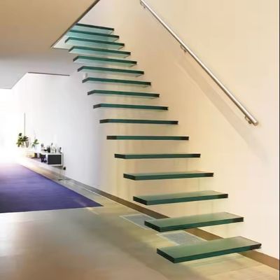 Scala galleggiante a luce LED solida e personalizzata con trave di acciaio nascosta e ringhiera di vetro
