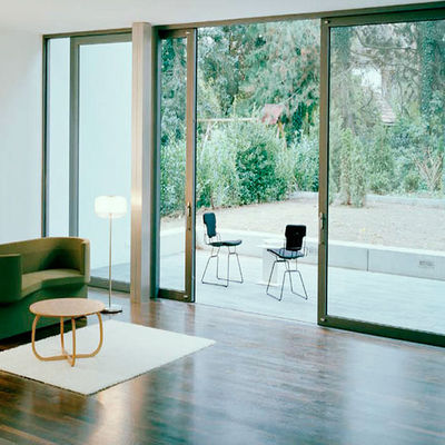 Porta scorrevole in alluminio a prova di vento con garanzia di oltre 5 anni e assistenza online 24 ore su 24