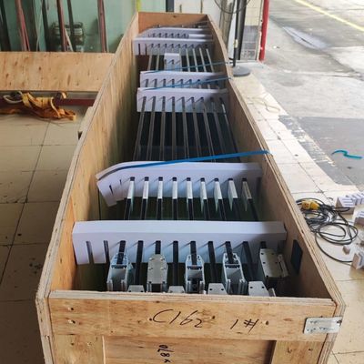 Dimensioni personalizzate Porte esterne bifold in alluminio Isolamento termico multi-panele durevole