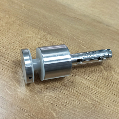 Acciaio inossidabile regolabile 304 316 Montaggio a parete standard per scale da balcone