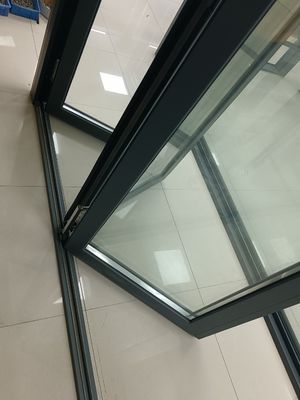 Porta pieghevole in alluminio impilabile robusta Porta pieghevole in alluminio grigio di design moderno