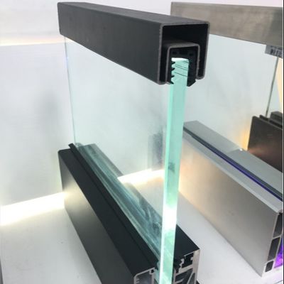 Balcone di vetro temperato stabile Balustrade Sistema di canale in vetro U con maniglia in alluminio